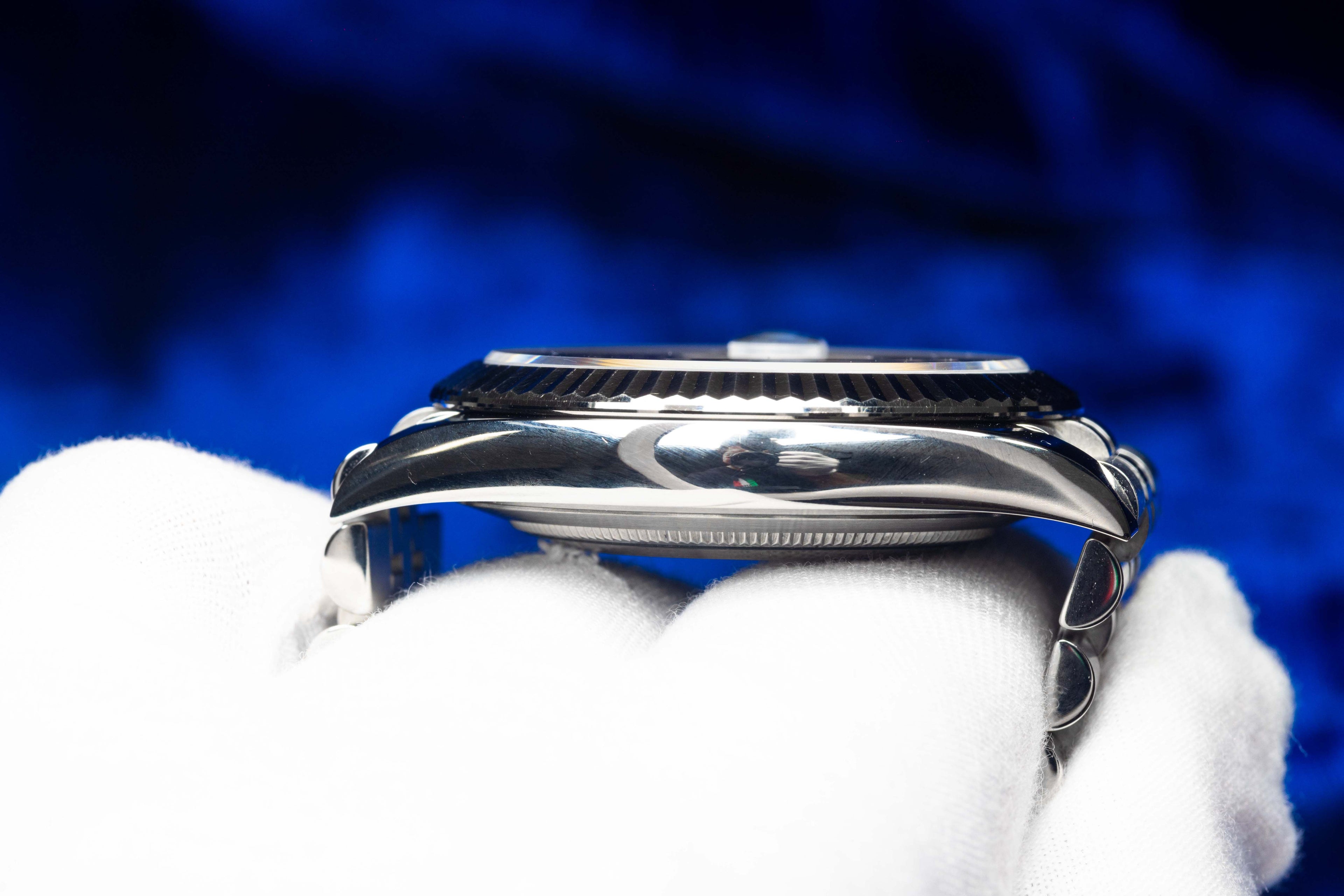 Rolex Datejust 41 Blue Dial, Jubilee Bracelet, Fluted Bezel - FULL SET - 126334