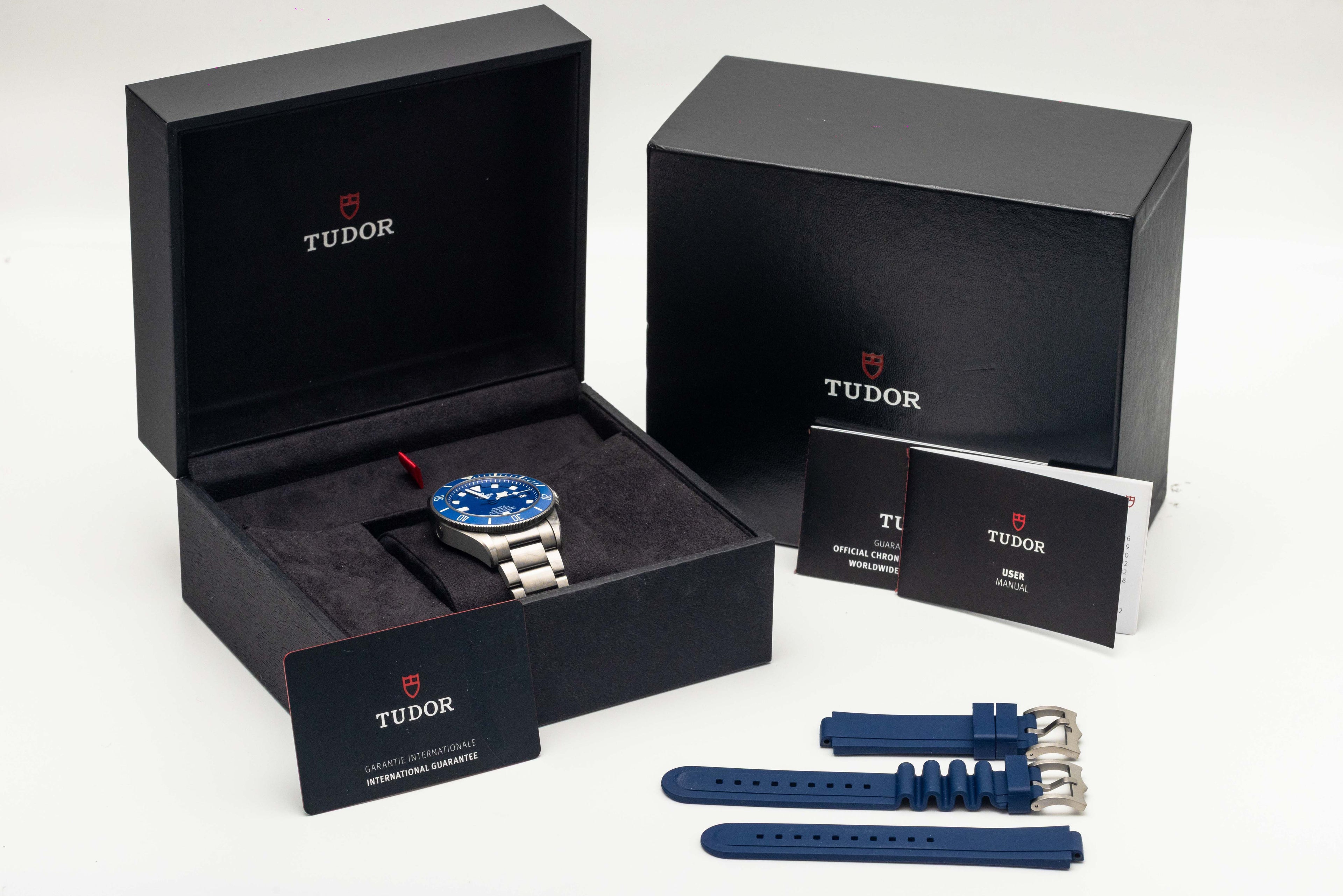 TUDOR Pelagos 42mm Blue Dial Titanium - FULL SET - 25600TB