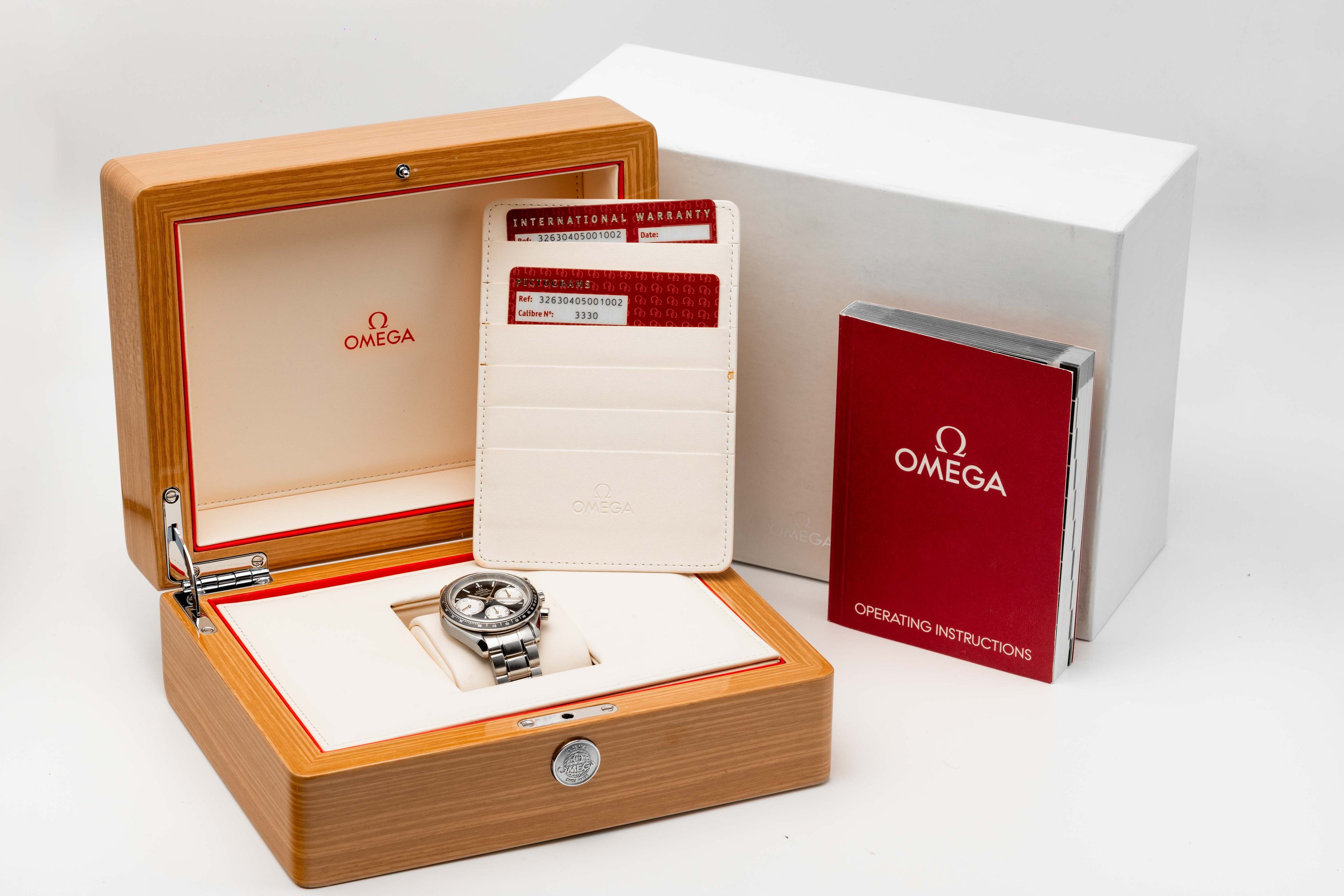 OMEGA Speedmaster Racing Chronograph Panda - FULL SET - 326.30.40.50.01.002