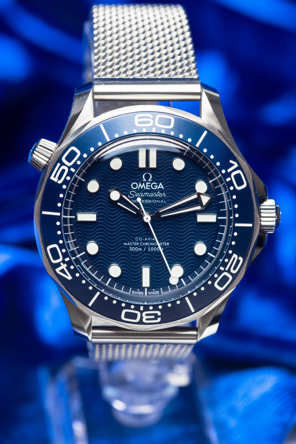 OMEGA Seamaster Diver 300M James Bond 60th Anniversary - 210.30.42.20.03.002