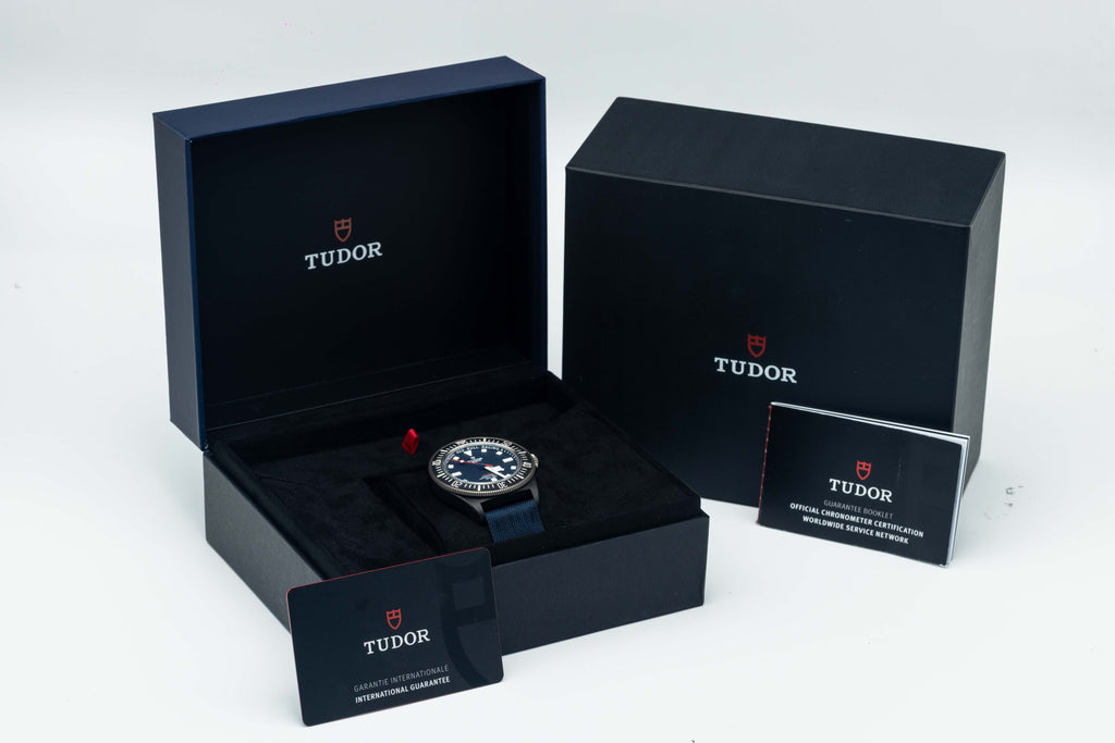TUDOR FXD Alinghi Red Bull - FULL SET - 25707KN